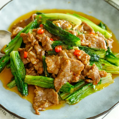beef and lettuce stir fry