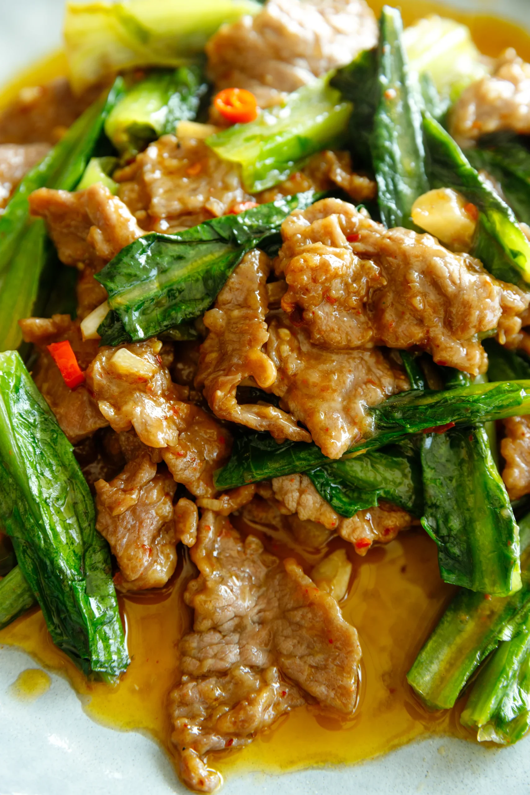 beef and lettuce stir fry