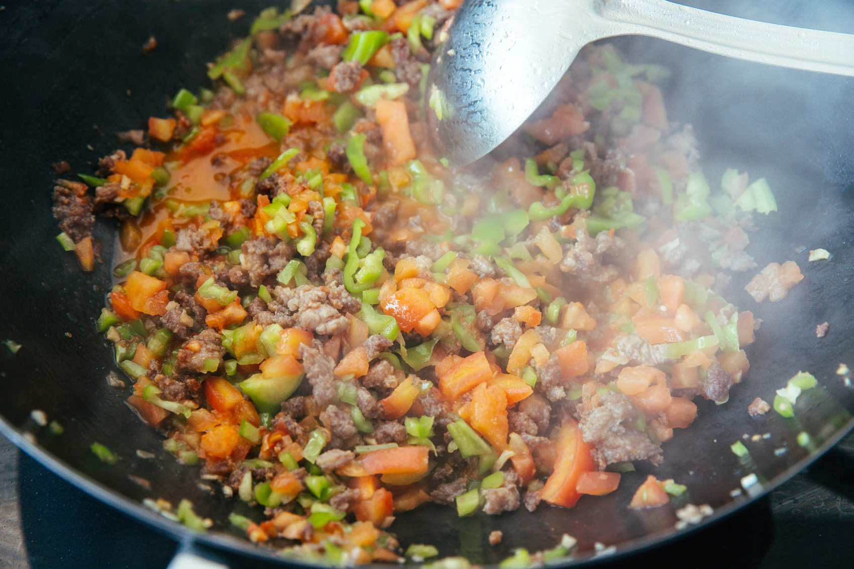 pork and tomato stir fry