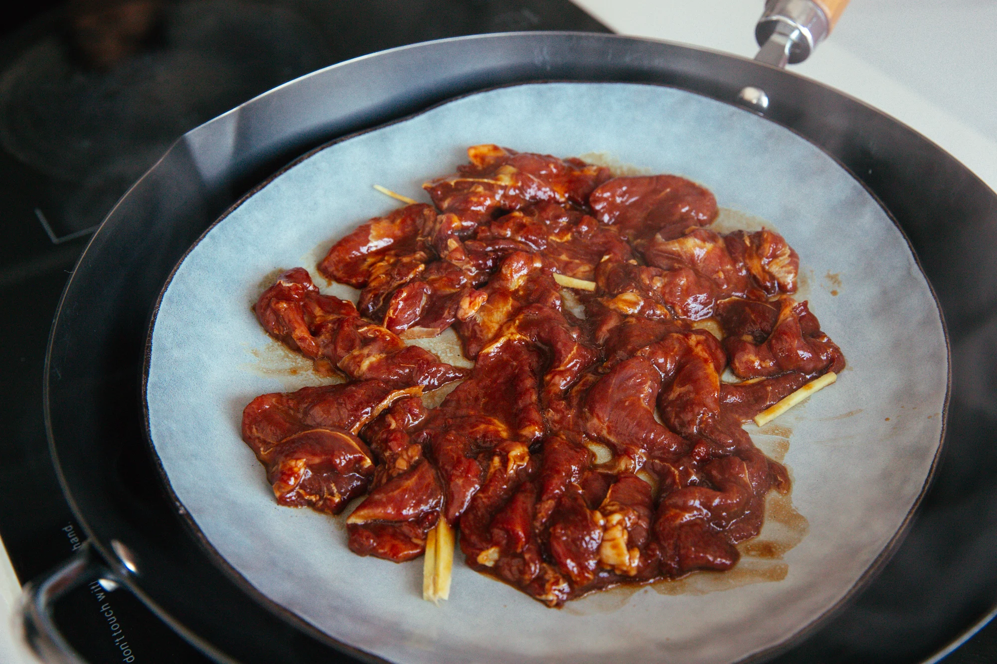 spread the beef slices | chinasichuanfood.com