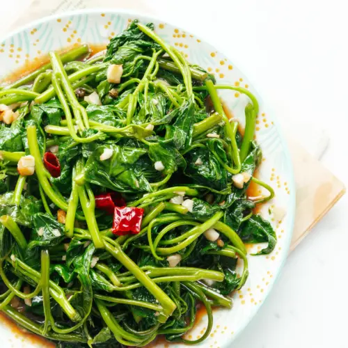 sweet potato leaf stir fry | chinasichuanfood.com